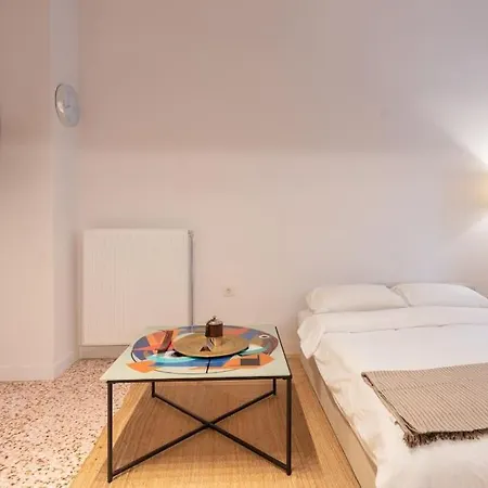 2br 5' From Filopappou Apartment