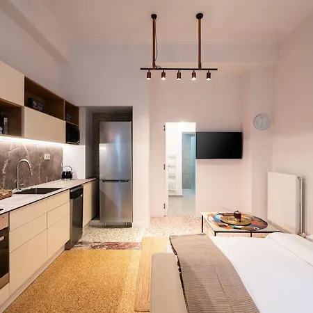 Apartment 2br 5' From Filopappou Athens