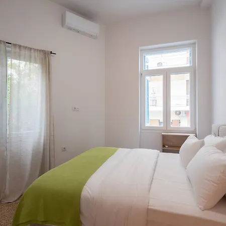2br 5' From Filopappou * Athens